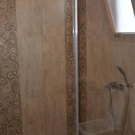 Βίλα Stunning 4-bed Konak Private & Pool